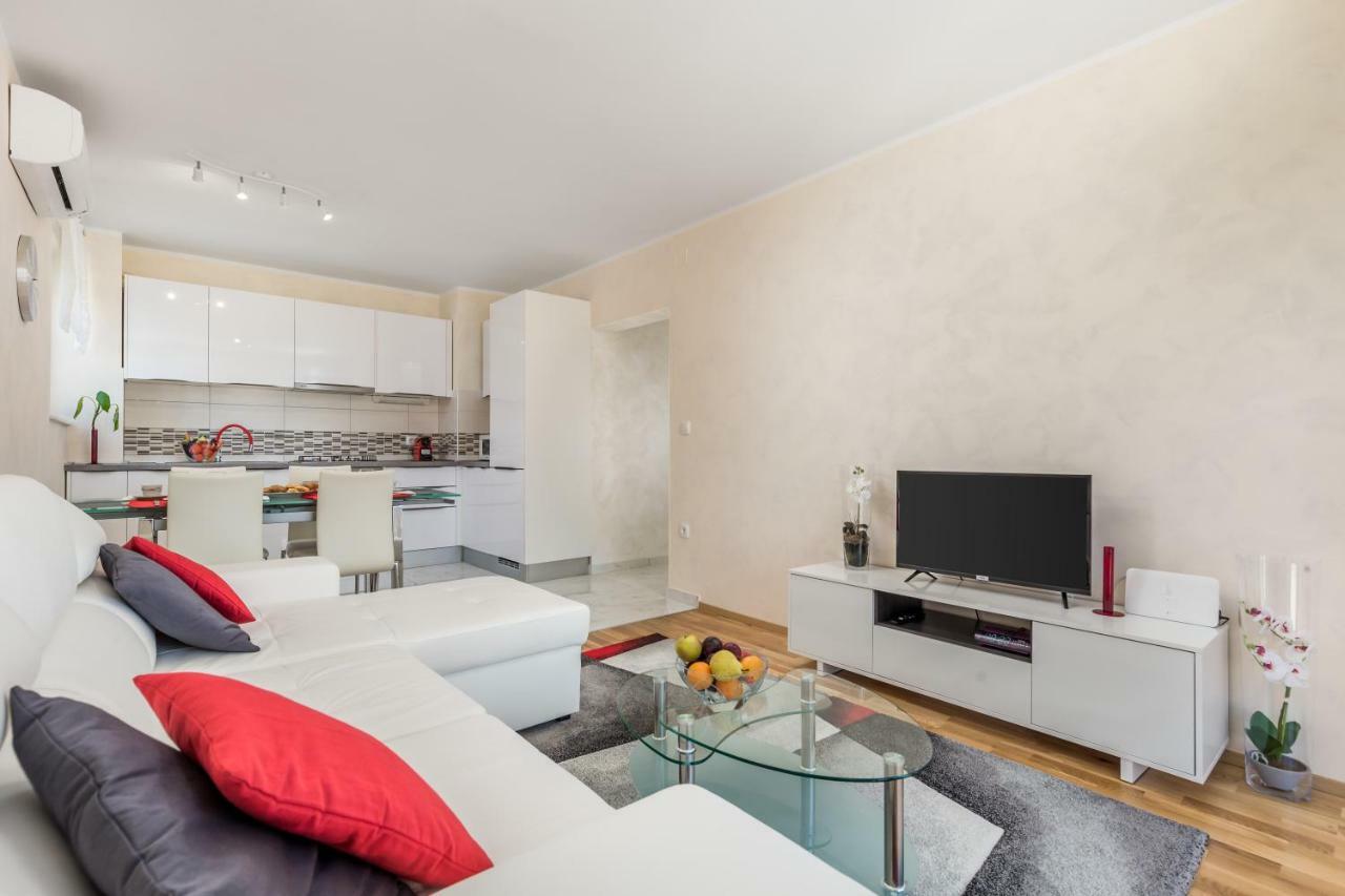 Orchidea Apartment リエカ エクステリア 写真